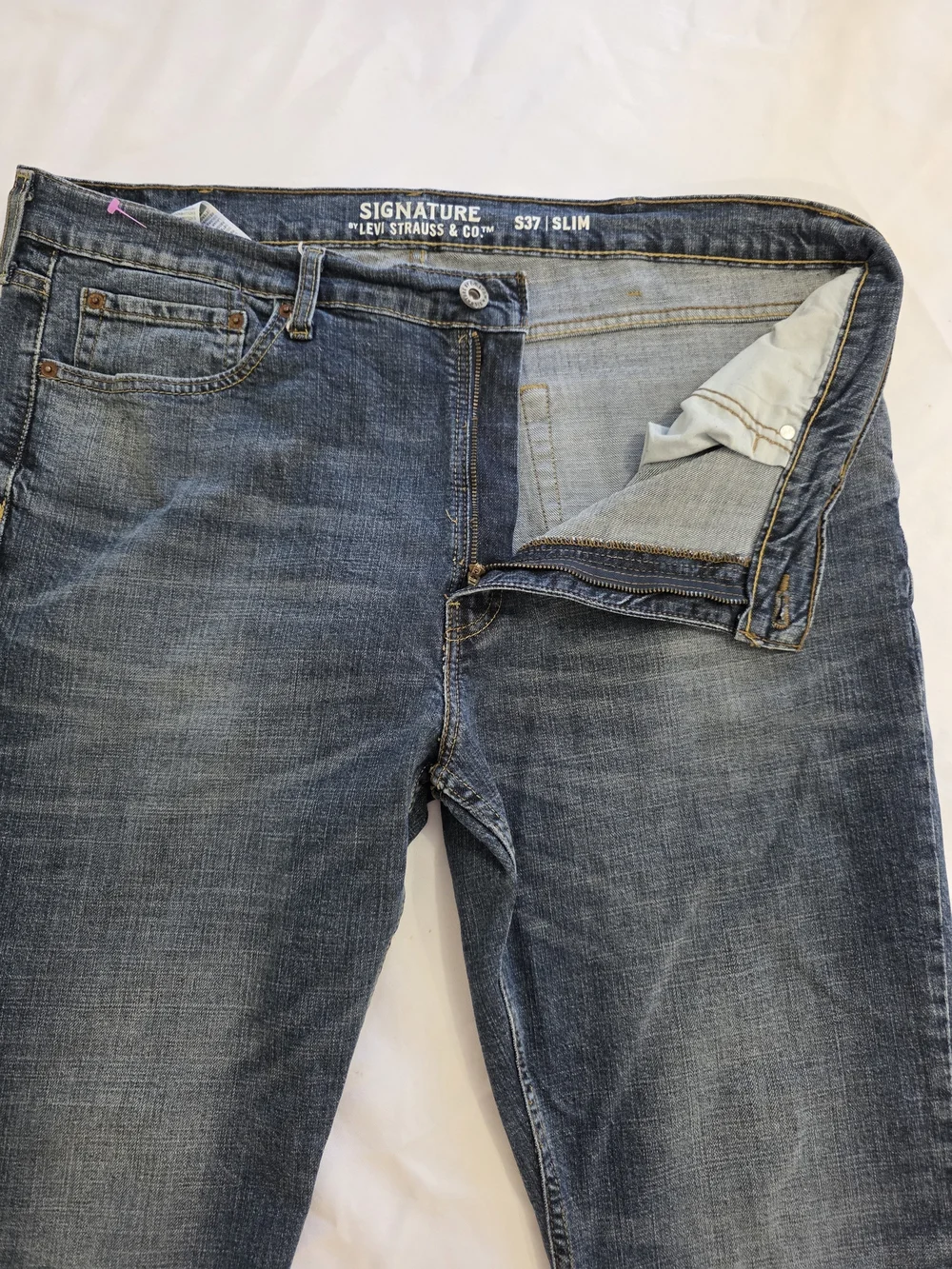 Signature By Levi Denims Slim Straight Fit Blue Stone Wash Jeans Men W40 L30